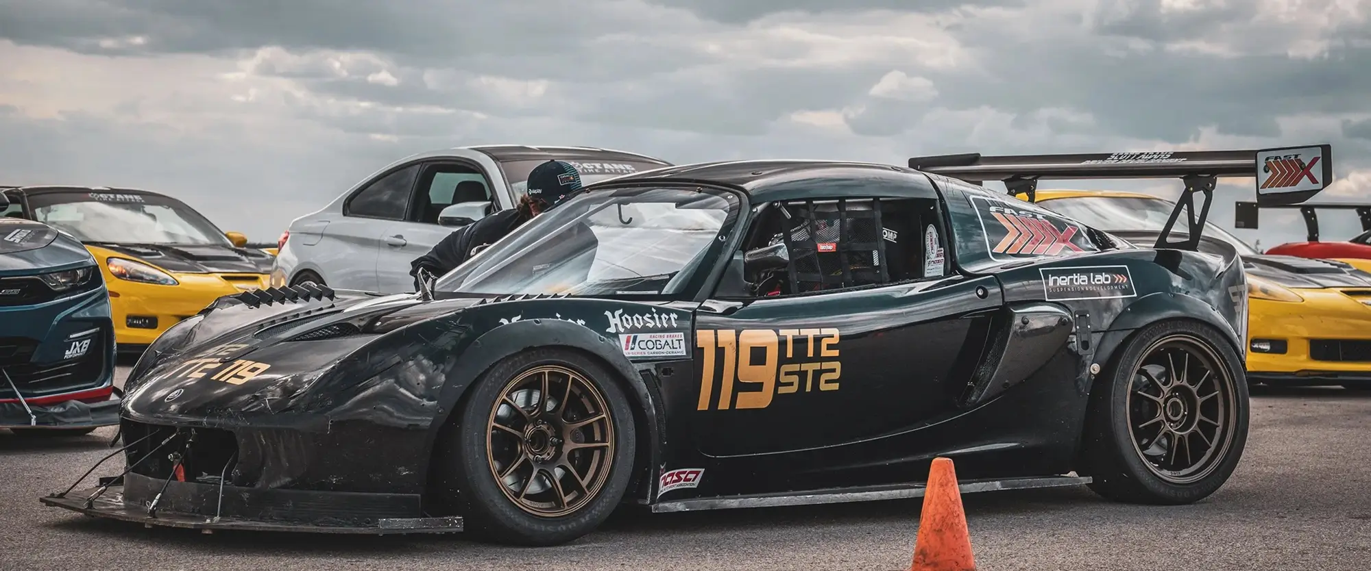 2e85e2a3b125f3a60bd951f216f338d8b6aeddb9